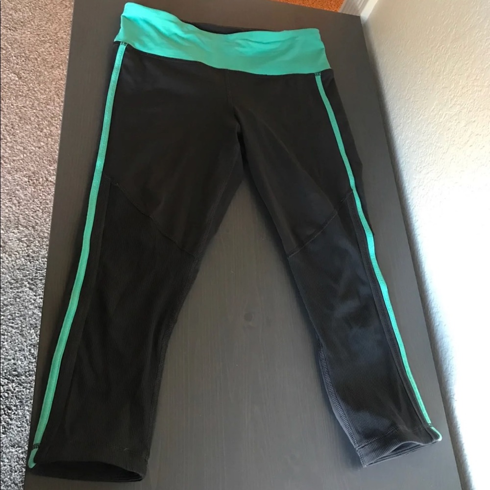 Lululemon Crop Pants size 4